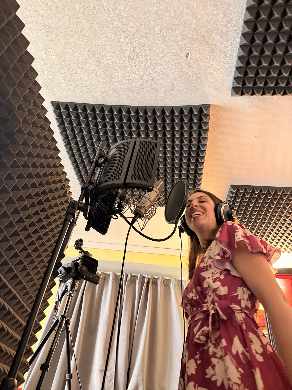 Michela Gallia in registrazione a Circuiti Umani